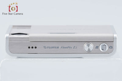 【中古】FUJIFILM 富士フイルム FinePix Z2 シルバー コンパクトデジタルカメラ