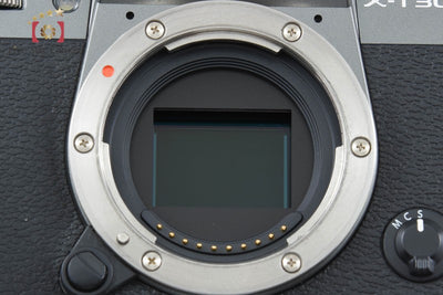 【中古】FUJIFILM 富士フイルム X-T30 チャコールシルバー ミラーレス一眼カメラ