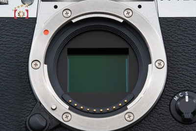 【中古】FUJIFILM 富士フイルム X-T30 シルバー ミラーレス一眼カメラ