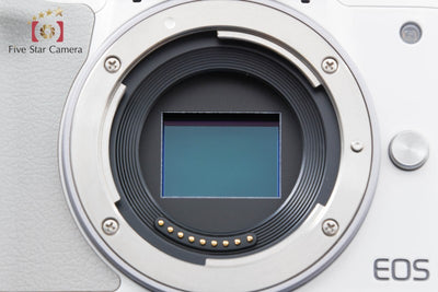 【中古】Canon キヤノン EOS Kiss M ダブルズームキット ホワイト シャッター回数僅少
