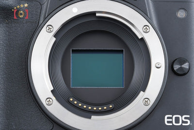 【中古】Canon キヤノン EOS Kiss M ダブルズームキット ブラック シャッター回数僅少 元箱付き