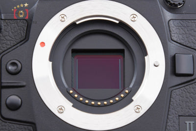 【中古】OM SYSTEM (OLYMPUS) オーエム システム OM-1 Mark II ブラック ミラーレス一眼カメラ シャッター回数僅少 元箱付き