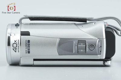 【中古】JVC ケンウッド Everio GZ-HM33 シルバー デジタルビデオカメラ