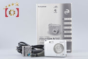 【中古】FUJIFILM 富士フイルム FinePix V10 シルバー コンパクトデジタルカメラ