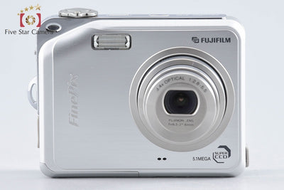 【中古】FUJIFILM 富士フイルム FinePix V10 シルバー コンパクトデジタルカメラ