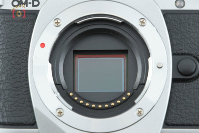 【中古】OLYMPUS オリンパス OM-D E-M10 EZ ダブルズームキット シルバー 元箱付き