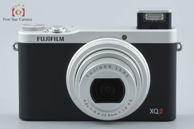【中古】FUJIFILM 富士フイルム XQ2 シルバー コンパクトデジタルカメラ 元箱付き