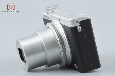 【中古】FUJIFILM 富士フイルム XQ2 シルバー コンパクトデジタルカメラ 元箱付き