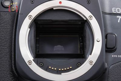 【中古】Canon キヤノン EOS 7 + BP-300 バッテリーパック