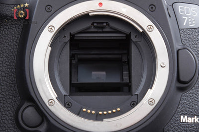 【中古】Canon キヤノン EOS 7D Mark II デジタル一眼レフカメラ 元箱付き