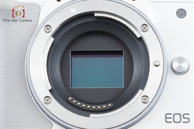 【中古】Canon キヤノン EOS Kiss M2 ダブルズームレンズキット ホワイト シャッター回数僅少 元箱付き