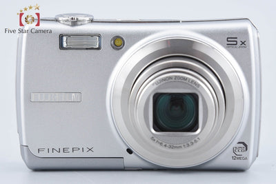【中古】FUJIFILM 富士フイルム FinePix F100fd シルバー コンパクトデジタルカメラ