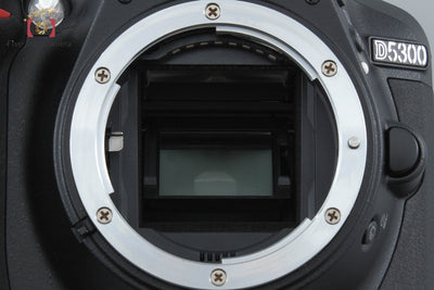 【中古】Nikon ニコン D5300 AF-P ダブルズームキット ブラック シャッター回数僅少 元箱付き