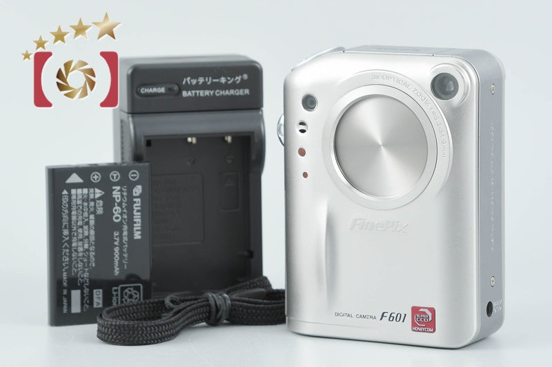 【中古】FUJIFILM 富士フイルム FinePix F601 シルバー コンパクトデジタルカメラ