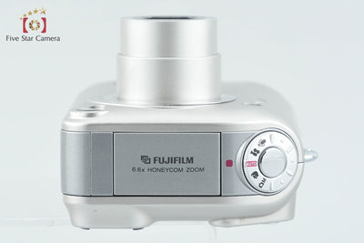 【中古】FUJIFILM 富士フイルム FinePix F601 シルバー コンパクトデジタルカメラ