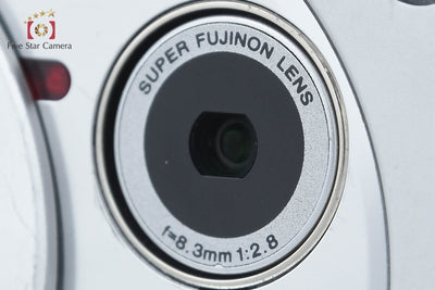 【中古】FUJIFILM 富士フイルム FinePix 50i シルバー コンパクトデジタルカメラ
