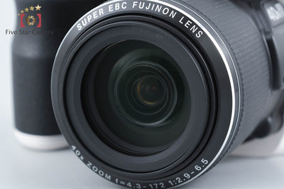 【中古】FUJIFILM 富士フイルム FinePix S8200 ホワイト コンパクトデジタルカメラ