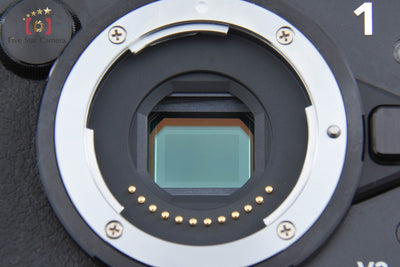 Used: Nikon 1 V3 Black Standard Power Zoom Lens Kit, Low Shutter Count