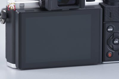 [Used] OLYMPUS Olympus OM-D E-M10 Mark II Silver Mirrorless Interchangeable Lens Camera with Original Box