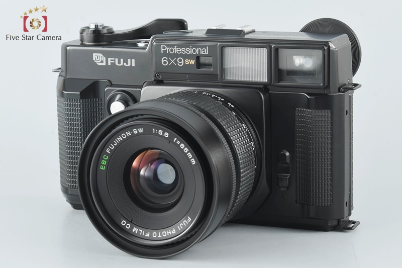 【中古】FUJIFILM 富士フイルム GSW690II Professional 中判フィルムカメラ |  中古カメラ・フィルムカメラを中心に取り揃えるファイブスターカメラ