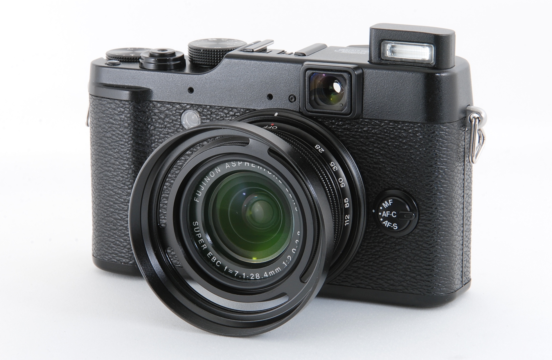 FUJIFILM X10