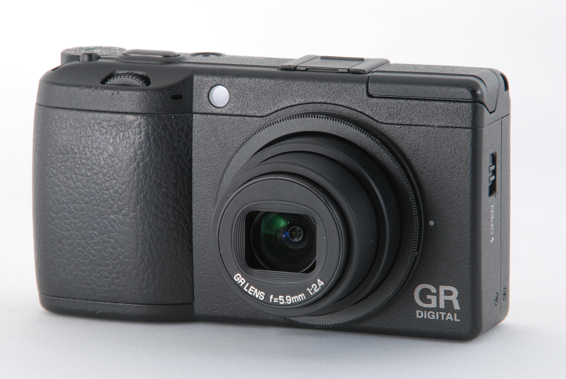 RICOH GR digital 2